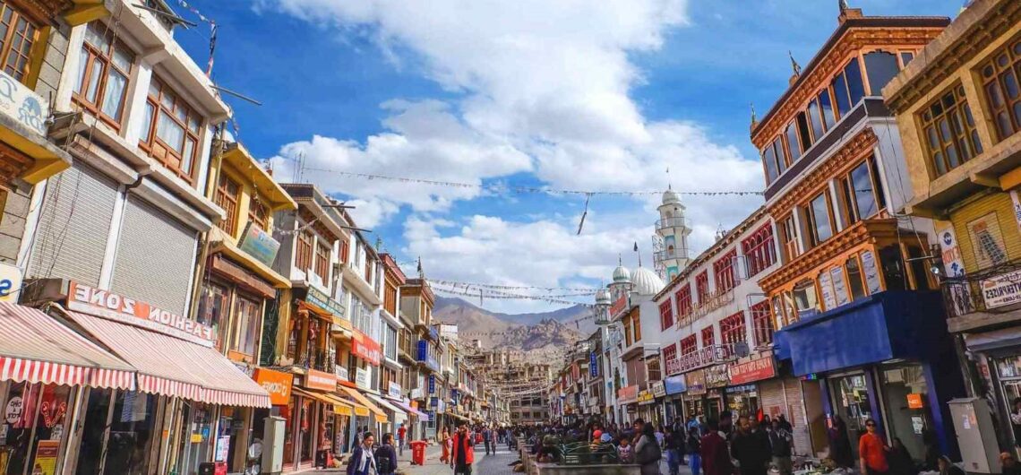 Shopping In Ladakh: Local Handicrafts And Best Souvenirs | Best Markets ...