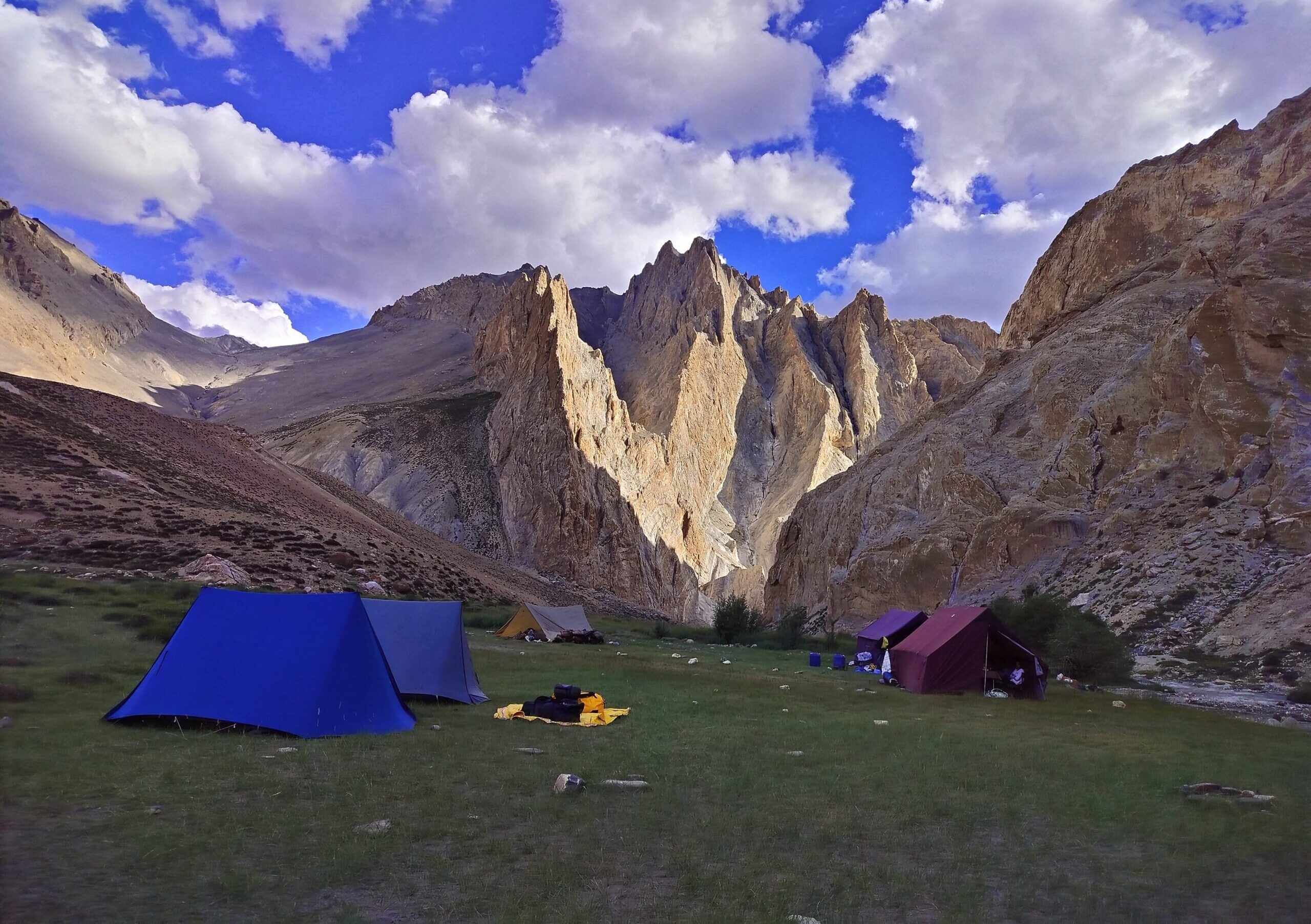 Zalung Karpo La Trek - Stunning Views of the Himalayas